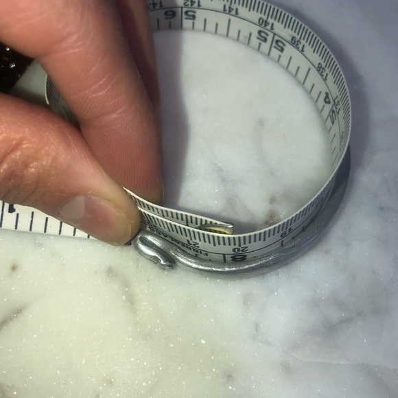 VTG Handmade Aluminum Bangle Open Cuff Bracelet w Folded Engraved Design Ends 8” - Picture 5 of 5